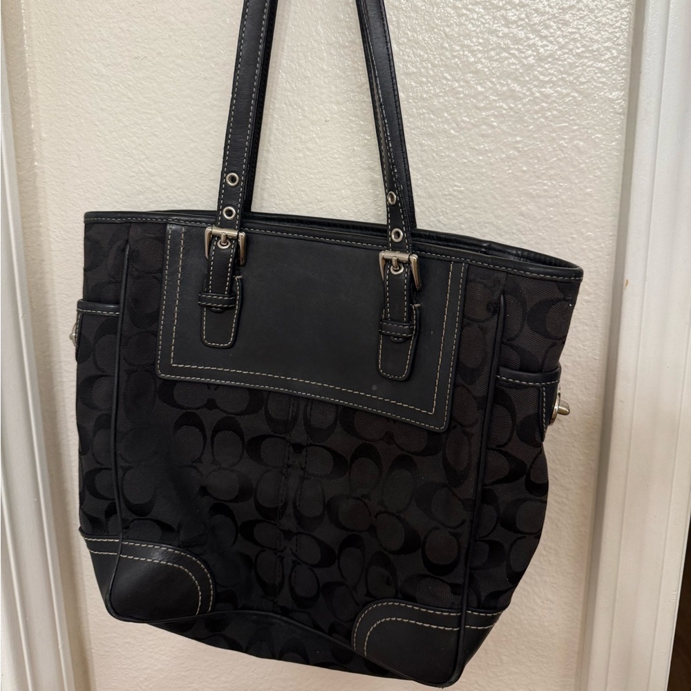 Coach Bag - Picture 2 of 3